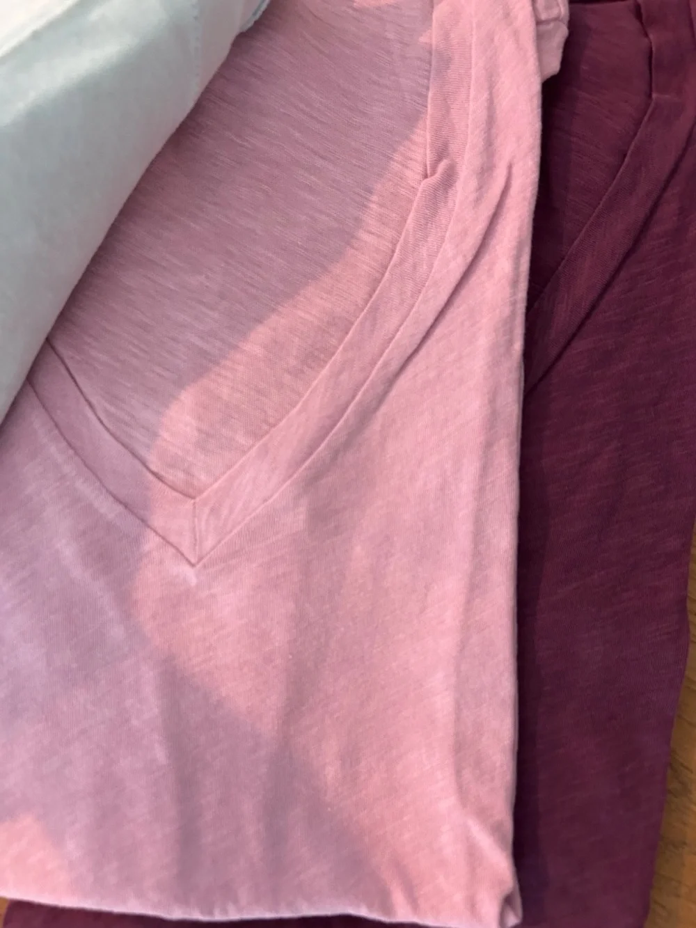 J Crew Vintage V-neck Tee Bundle Size S - 4 Tees (short sleeve) - Picture 4 of 8